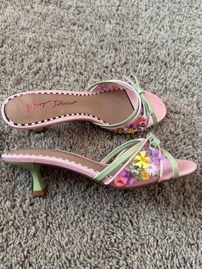 Betsey Johnson Shirley Heels